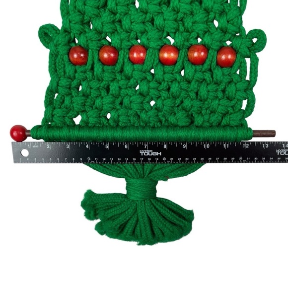 Vintage 70’s Handmade Macrame Green & Red Christmas Tree Hanging - Picture 6 of 9
